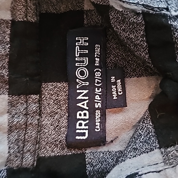 Plaid Dress shirt 7-8 kids - Picture 2 of 2